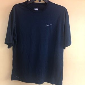 Nike Fit Dry Men’s athletic shirt, Size small , Navy